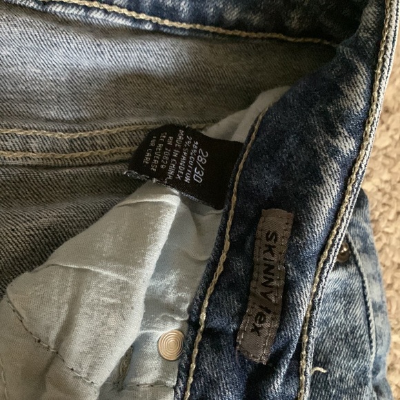 Jeans - Picture 5 of 5